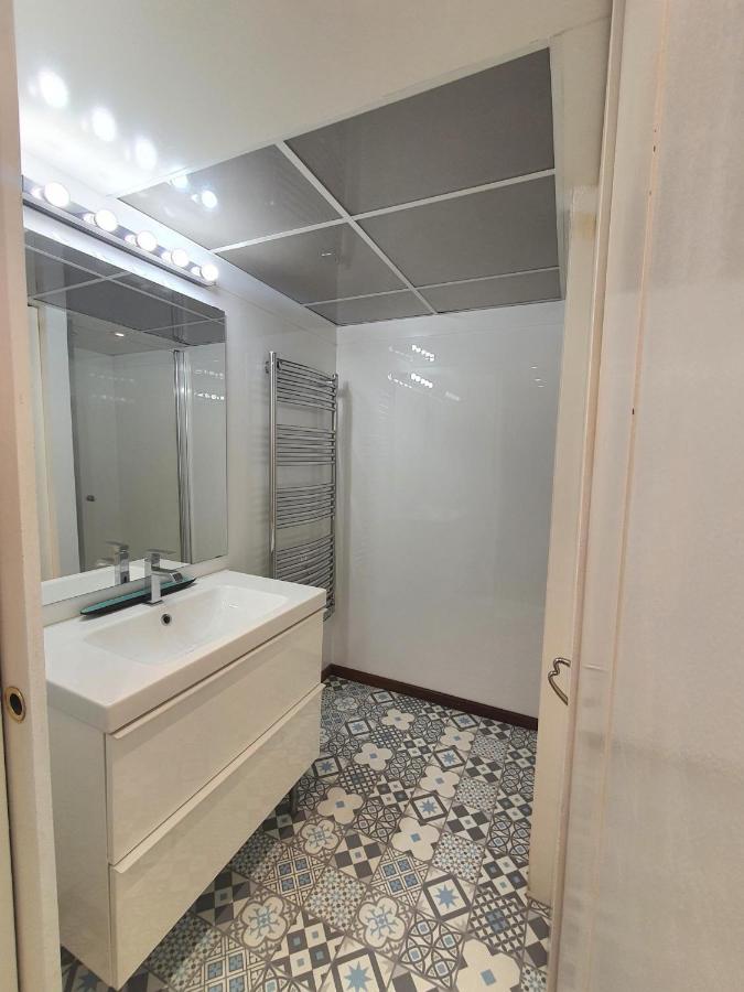 Couleur St Martin Apartment Paris Exterior foto